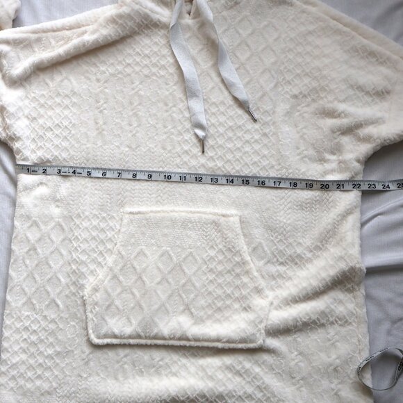 Plush Seep Robe- Denver Hayes- Size L- Off-white/cream - Picture 3 of 9